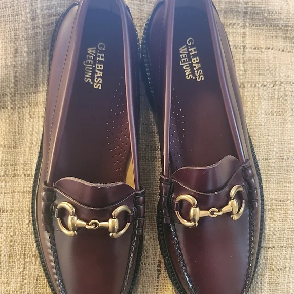 G.H. Bass & Co. Brown and Gold Loafers Timeless Slip-Ons - Picture 1 of 4